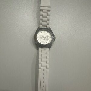Guess White and Silver Chronograph Watch